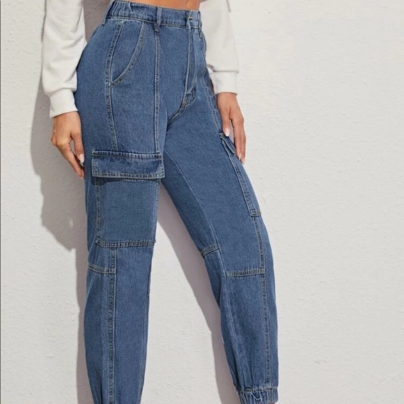 ROMWE Pocket Side Button Fly Utility Jeans - Picture 3 of 4